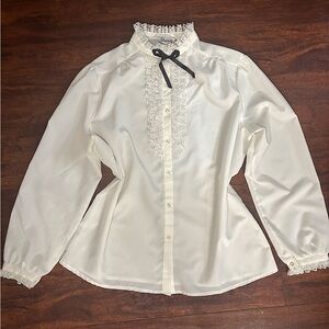 🎁 VINTAGE Rhapsody Edwardian Style White Ruffled Lace Button Down Blouse